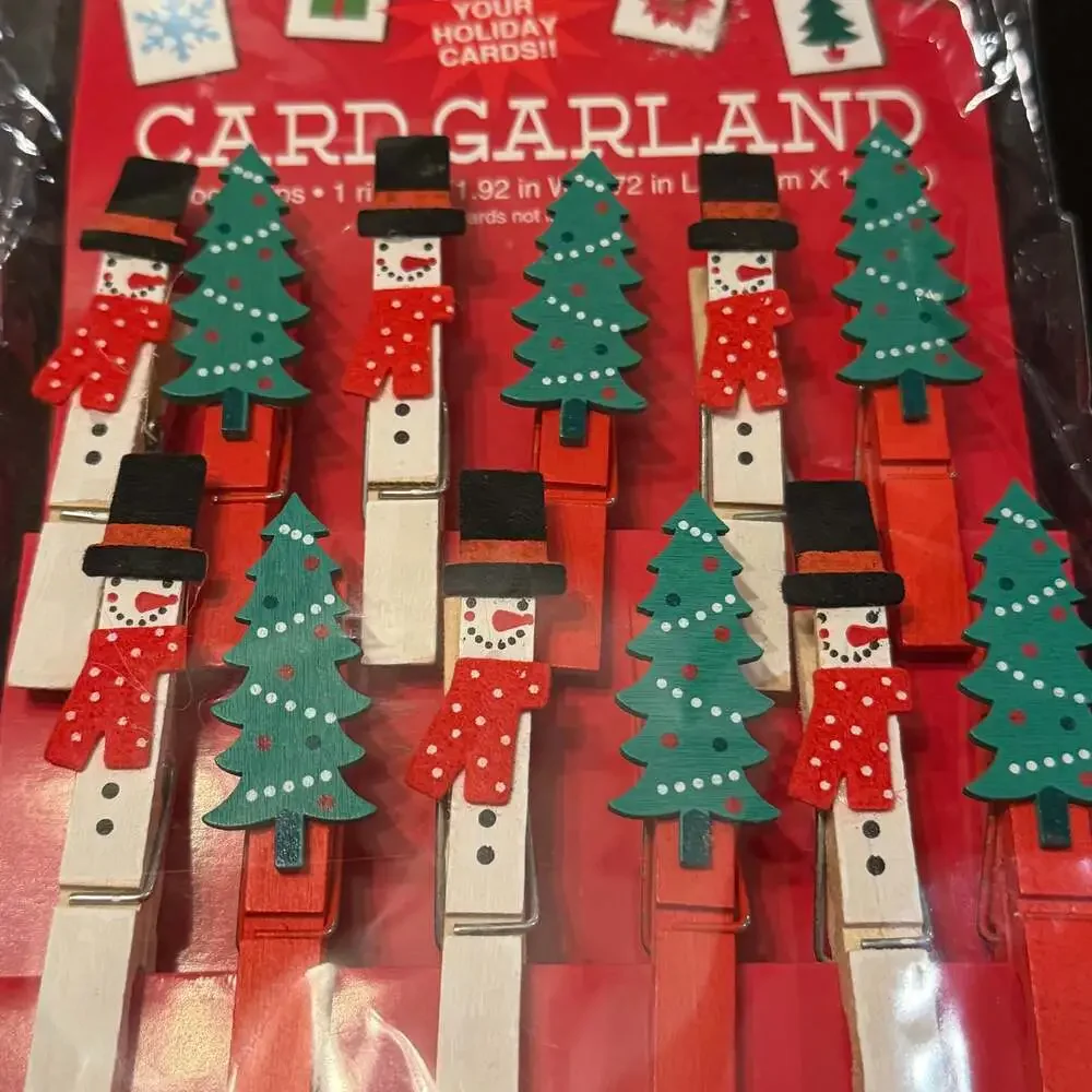 2 Design Focus Holiday Card Garlands + clips Santa, Reindeer, Snowman & Tree